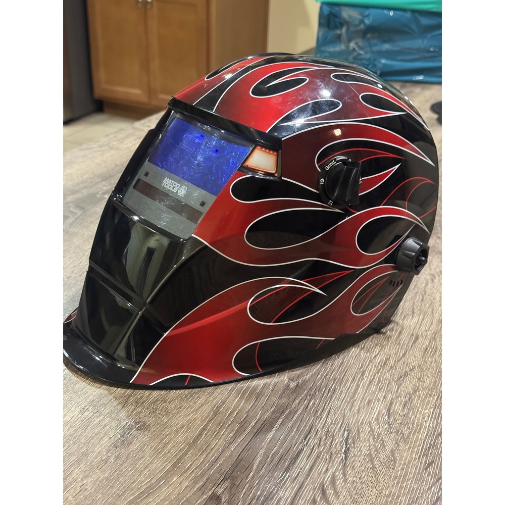 Matco Tools ADEW173VGF Auto Darkening Welding Helmet Red Flame 9-13 Shade